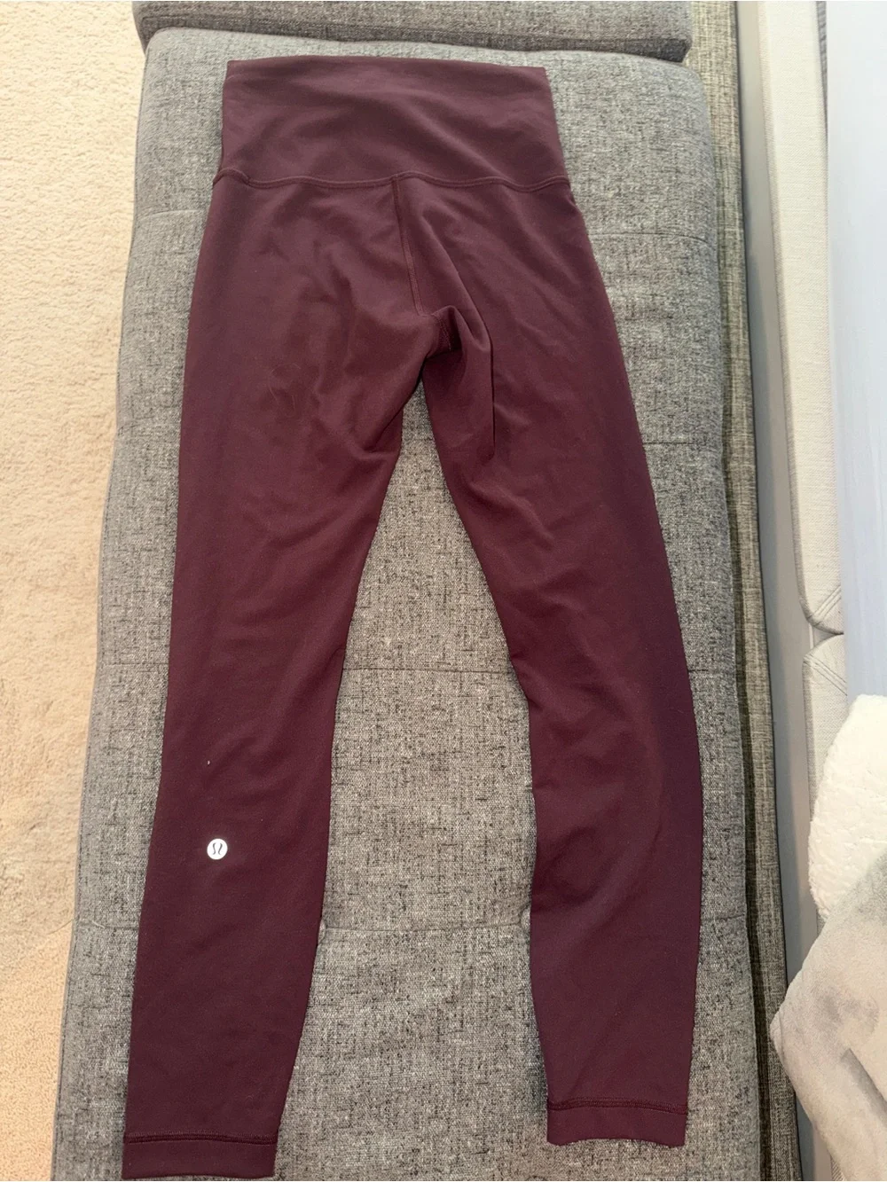 EUC Lululemon deep rouge Wunder Under High-Rise Leggings size 4